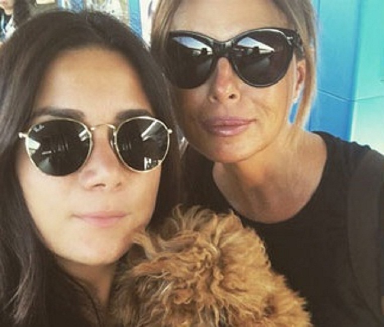 Paola Perego diventa nonna a 52 anni: la figlia Giulia Carnevale aspetta un bimbo