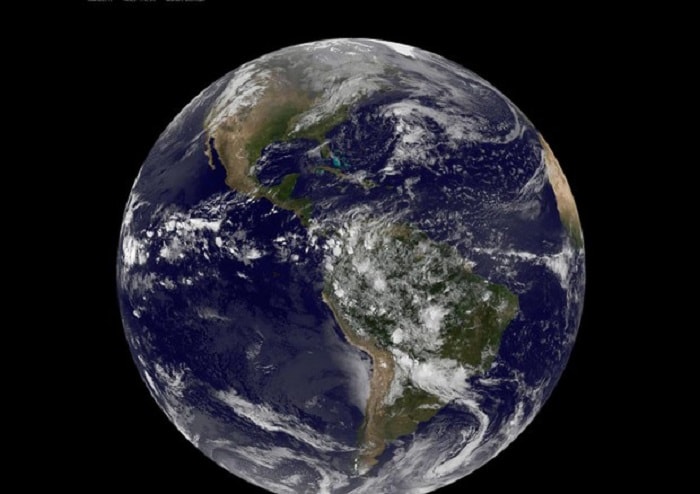 Pianeta Terra popolazione: domani 7, 5 mld di umani. Se vivono come europei c'è posto per 2/3 mld