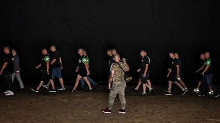 Rimini: cuochi e camerieri no, ronde nere sì. Concentrato di estate italiana 2.018