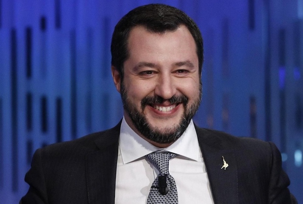 Immigrati, Ong e Governo: dal meglio di niente di Travaglio al peggio del peggio di Scalfari