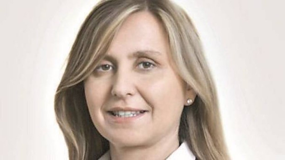 Sabrina Sartini, sindaca pro migranti del Pd minacciata su Fb: "Violentassero anche te"