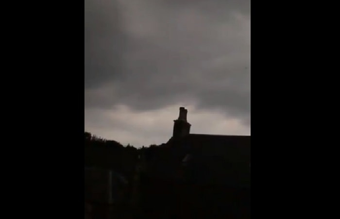 Scozia,fulmine la colpisce in pieno