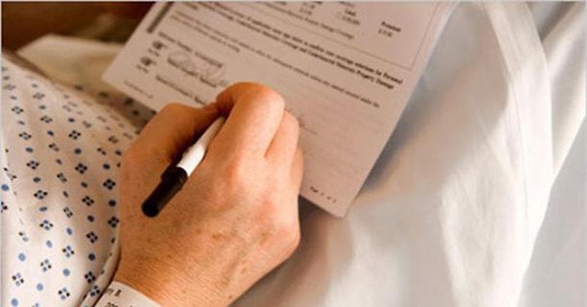 Testamento biologico. la legge c'è ma prova a depositarlo al Comune di Roma! Nessuno sa nulla