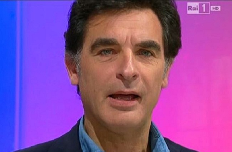 Tiberio Timperi sarà il nuovo conduttore di "Una voce per Padre Pio"