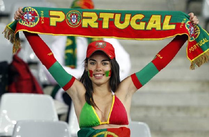 Fifa: non inquadrare donne belle, è peccato. Puritanesimo torna, mancava solo lui all'appello