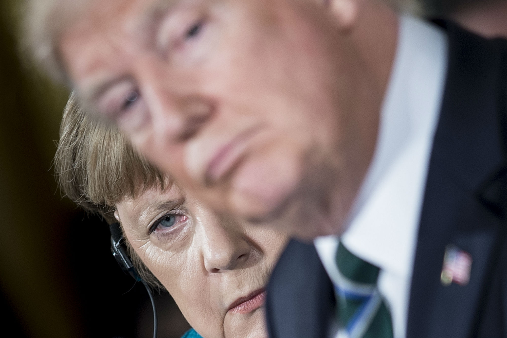 Trump a Bruxelles: "Germania prigioniera della Russia per il gas, europei scucite i soldi per la Nato"
