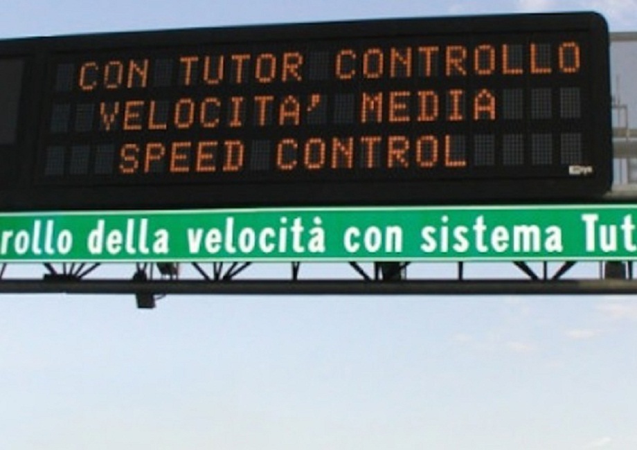 Autostrade, tornano i Tutor: al via da oggi con l'esodo estivo. Ecco dove