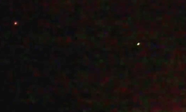 Alba Adriatica, diversi testimoni: "Abbiamo visto delle sfere luminose in cielo..."