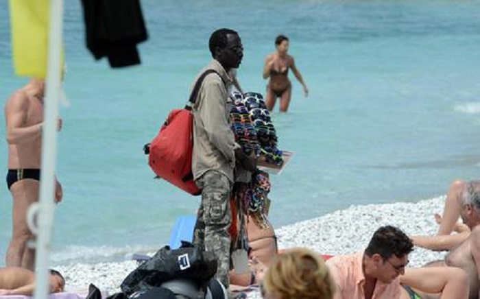 Matteo Salvini contro i vu cumprà: operazione da 2,5 milioni di euro