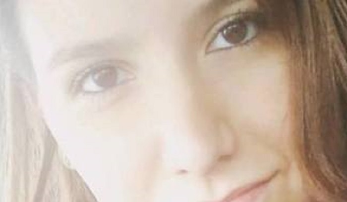 Ylenia Boriero cade dallo scooter: travolta da un camion