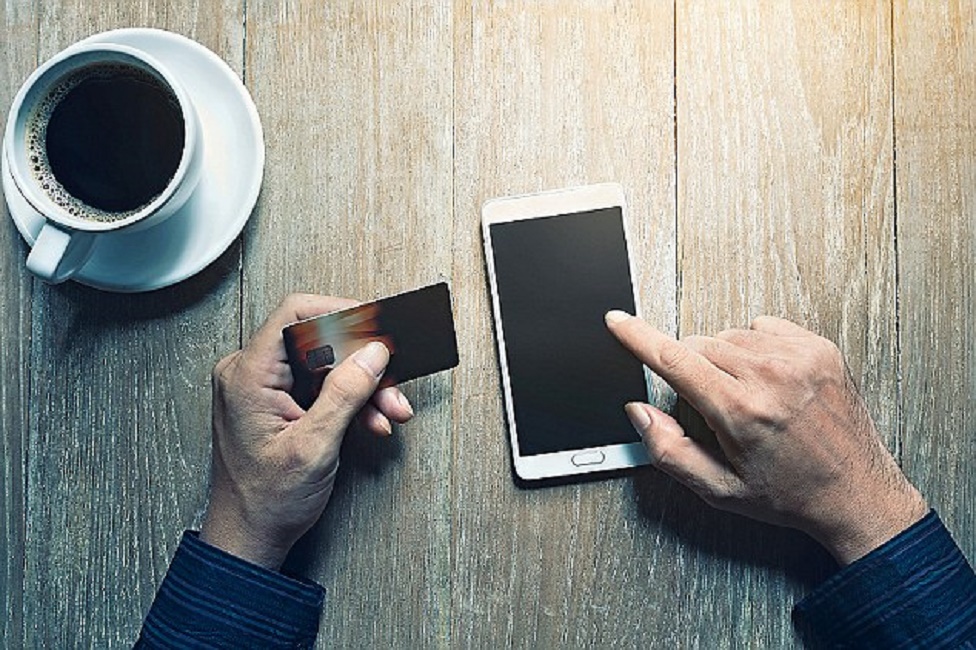Acquisti online, oltre alla carta di credito servirà un codice speciale. Ecco come funziona
