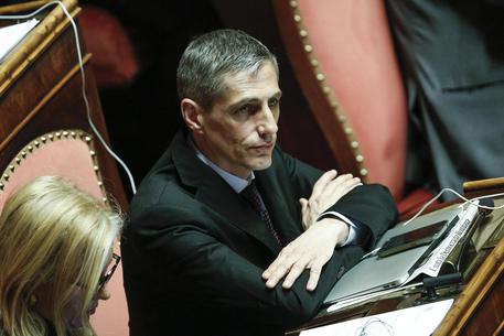 Alberto Airola (M5s) tenta il suicidio in casa: salvato dalla sorella