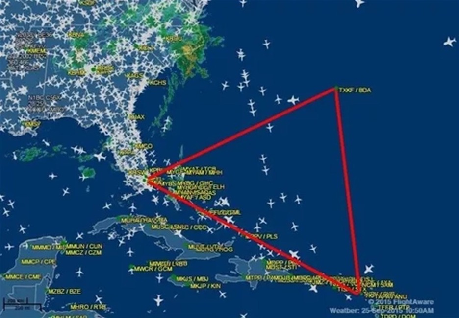 Triangolo delle Bermuda, risolto enigma: onde anomale di 30 mt causano sparizioni