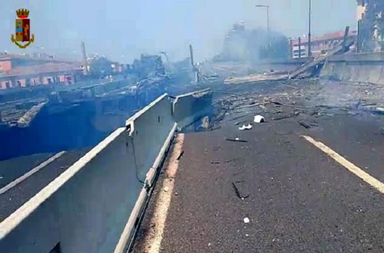 Riccardo Muci, il poliziotto eroe di Bologna: "Ho capito tutto dall'odore" (foto Ansa)