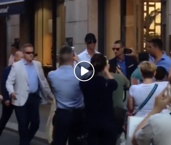 cristiano ronaldo shopping