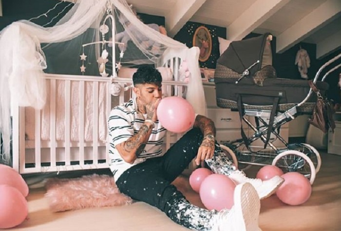 Emis Killa e Tiffany Fortini genitori: è nata Perla Blue. Con stilettata a Fedez...