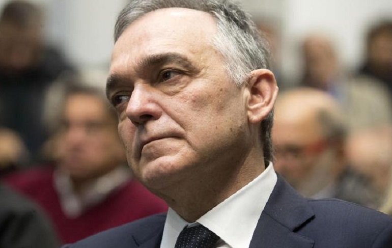 Rapinata la casa del padre del governatore della Toscana. La Lega: "Forse ora vorrà la legittima difesa" (foto Ansa)