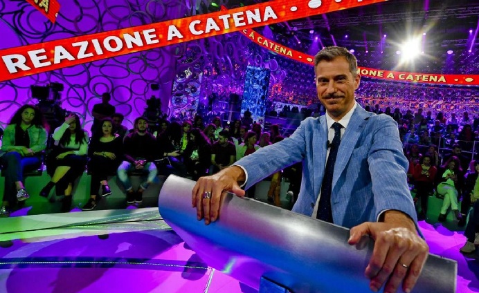 Gabriele Corsi, il conduttore di Reazione a Catena. Maurizio Costanzo: "Vi svelo il suo segreto"