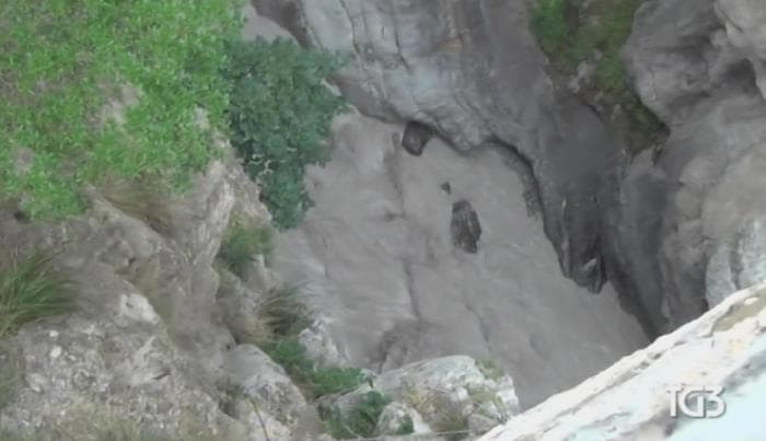 Pollino, escursionisti travolti: "Un boato, poi un'ondata di fango ha trascinato via tutto"