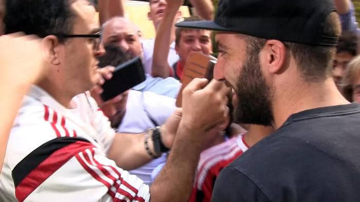 Gonzalo Higuain al veleno: "Al Chelsea mi voleva solo Sarri, al Milan tutti"