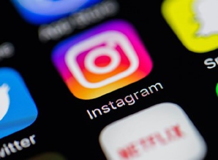 Instagram: attacco hacker, migliaia di account violati. Cambiano email e telefono