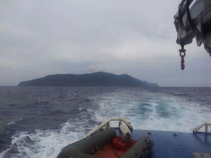 Isola del Giglio: affonda yacht per il maltempo, a bordo anche Guido Meda