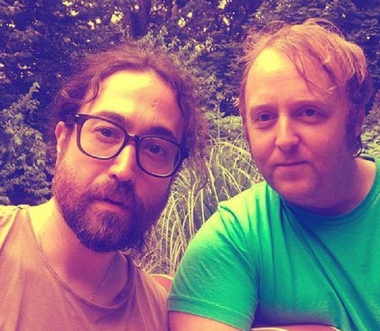 Sean Ono Lennon e James McCartney, il selfie dei figli di John Lennon e Paul McCartney