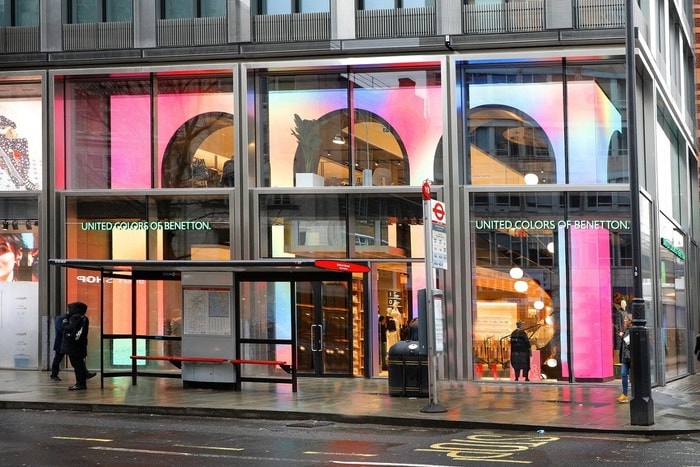 "Boicottiamo Benetton": la rabbia dopo il crollo di Genova in una campagna social