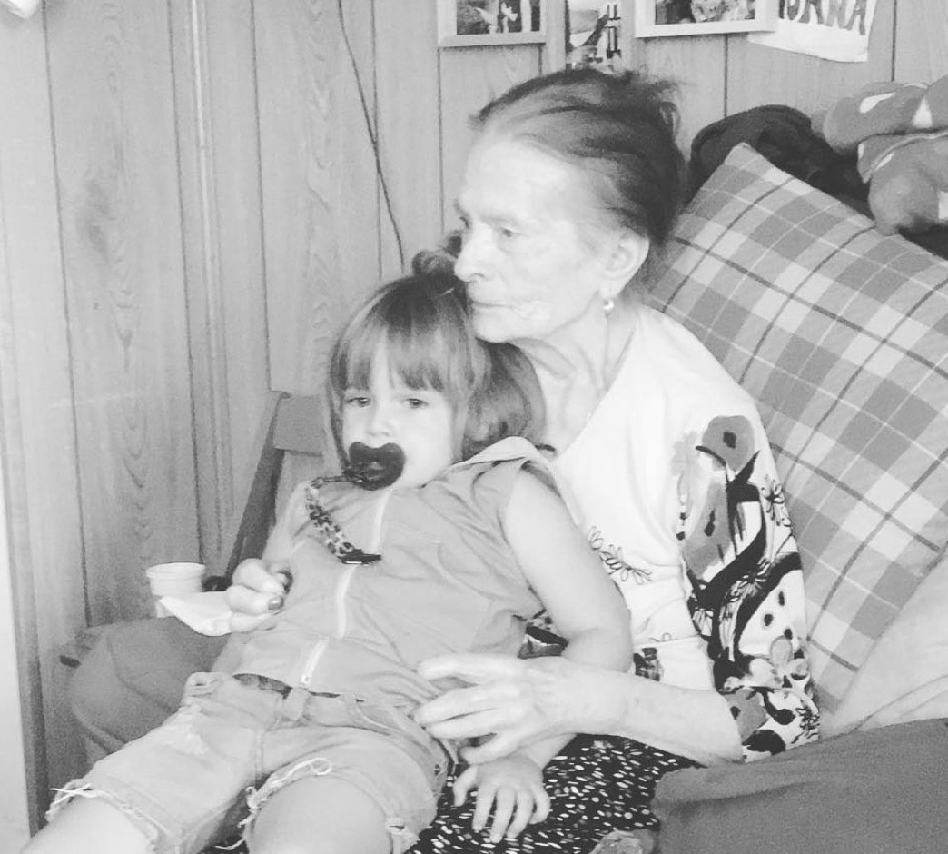 Laura Chiatti, lutto in famiglia: è morta la nonna