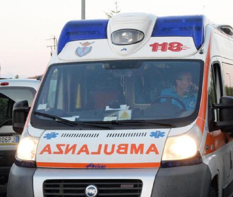 Ancona, due uomini restano incastrati durante un rapporto anale (foto d'archivio Ansa)