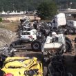 Diverse auto nel cimitero Ponte Morandi