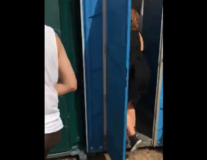 Londra rave party nel bagno chimico