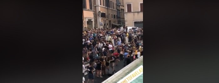 Roma, rissa Fontana di Trevi