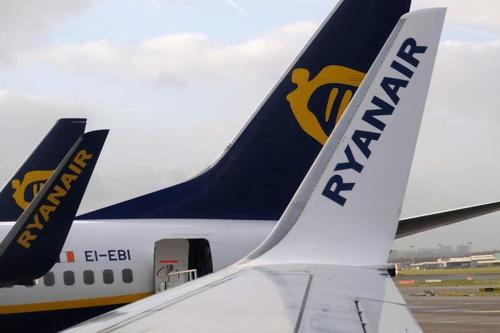 Sciopero Ryanair 10 agosto: cancellati 400 voli in Europa. Codacons: "Possibili rimborsi fino a 600 euro"