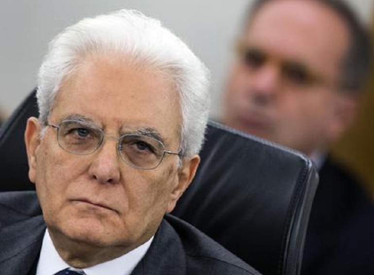 Mattarella dimettiti, firmato popolo web. Tarocco e con accento russo (foto Ansa)