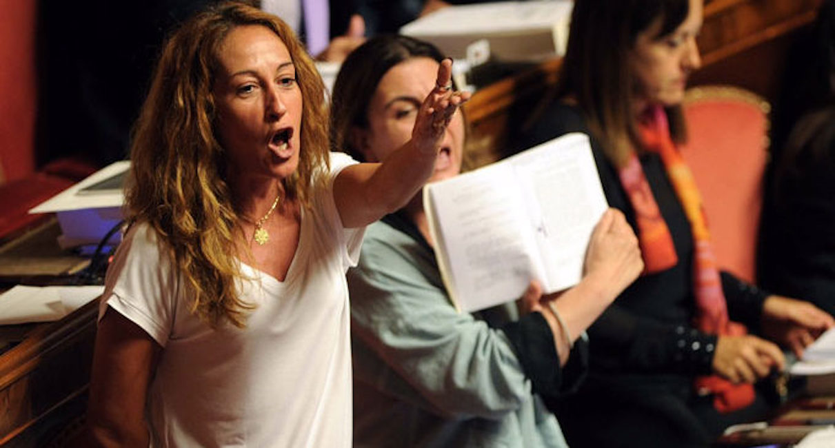 Paola Taverna, "vaffa" in Senato? E' giallo, la Casellati: "Verificherò" VIDEO