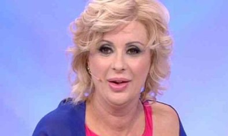 Tina Cipollari lascia Uomini e Donne? Al suo posto potrebbe arrivare Gemma Galgani