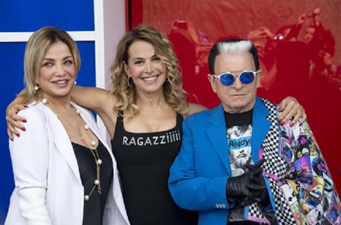 Barbara D'Urso: "Amo essere corteggiata". E su Maria De Filippi...