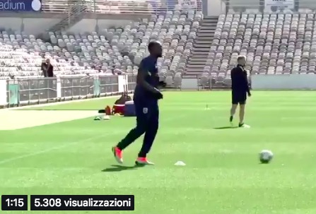 Usain Bolt, esordio da panchinaro in Central Coast Mariners-Newcastle Jets