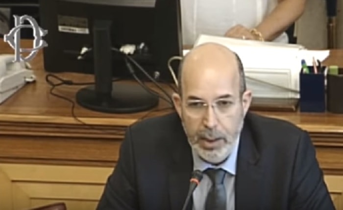 Vito Crimi abolire Ordine Giornalisti