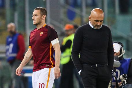 totti spalletti lite