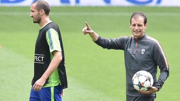 Fifa Best, Chiellini non vota Allegri: domani andrà in panchina