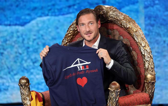 Franco Baldini lascia la Roma dopo aver letto autobiografia Totti, la società smentisce