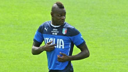 Mancini: "Italia-Polonia? Giocheremo all'attacco. Punto su Balotelli"