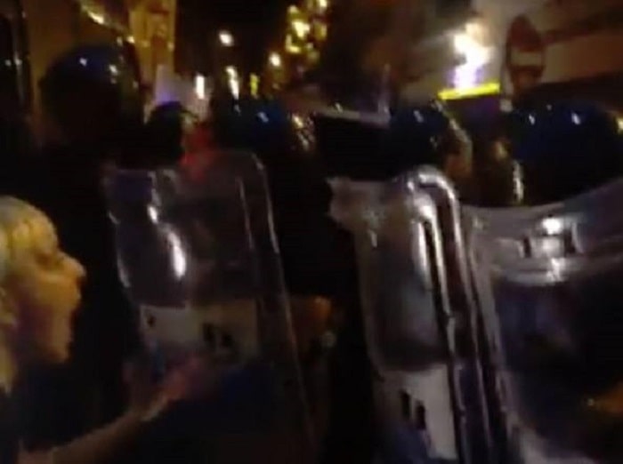 Bari, poliziotto commenta su Facebook aggressione Casapound: "Godo". Ora è sotto indagine