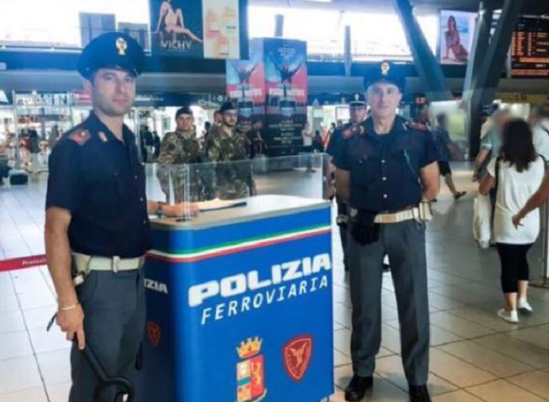 Modena, nigeriana denunciata: ha dato una testata a una capotreno sulla tratta Bologna-Parma (foto d'archivio Ansa)