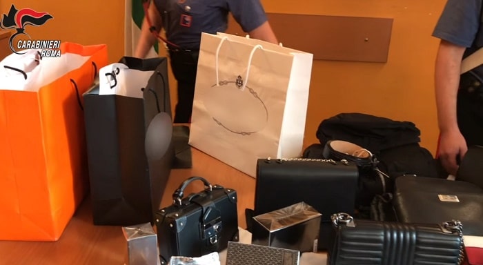 Roma furti borse negozi lusso