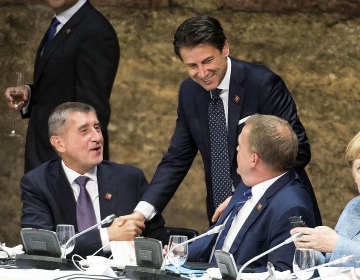 Migranti, Conte: "Un contributo economico dai paesi che non accolgono"