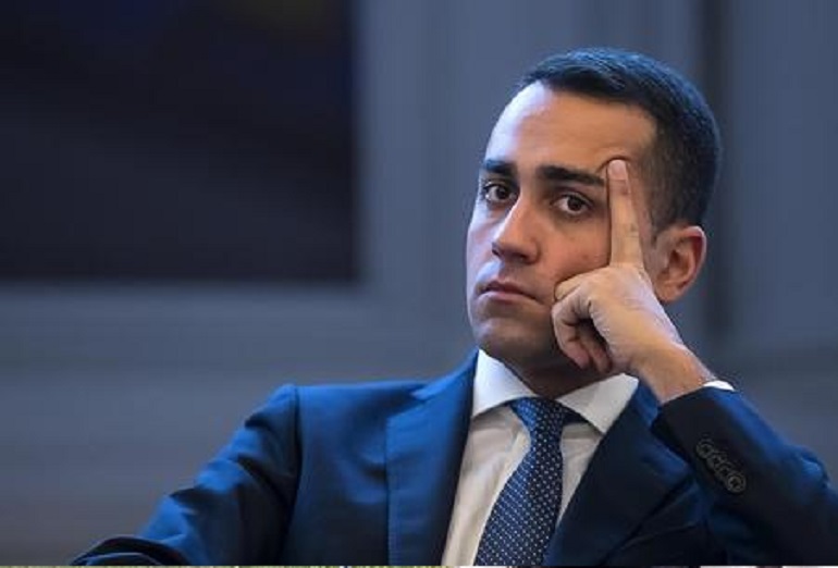 Di Maio: "Francia deficit al 2,8%. Faremo come loro" (foto Ansa)