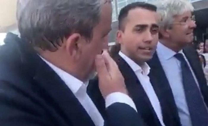 Di Maio a Emiliano: "Cosa fate per Matera?". Matera è in Basilicata...